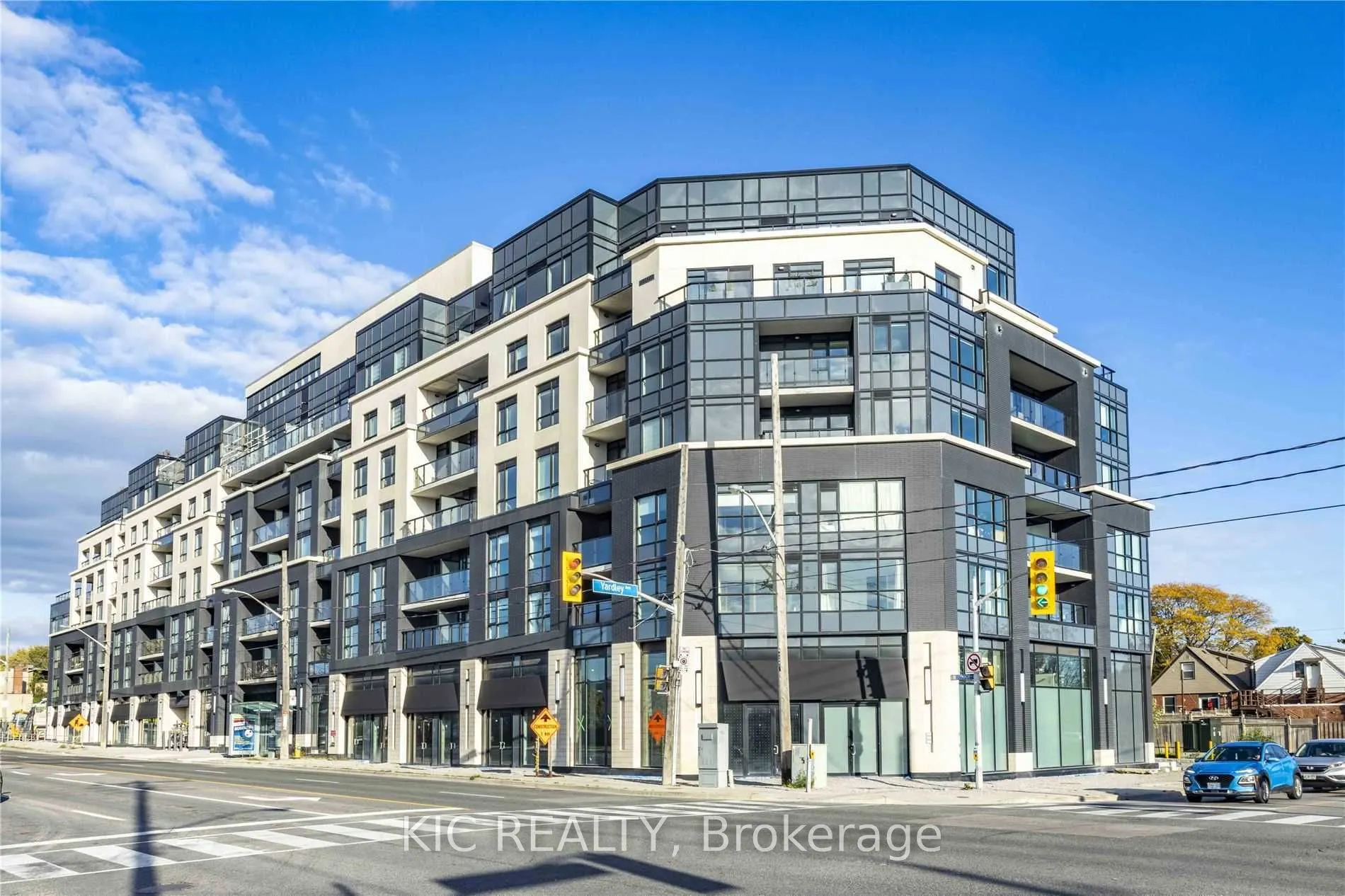 1401 O'Connor Dr, #221