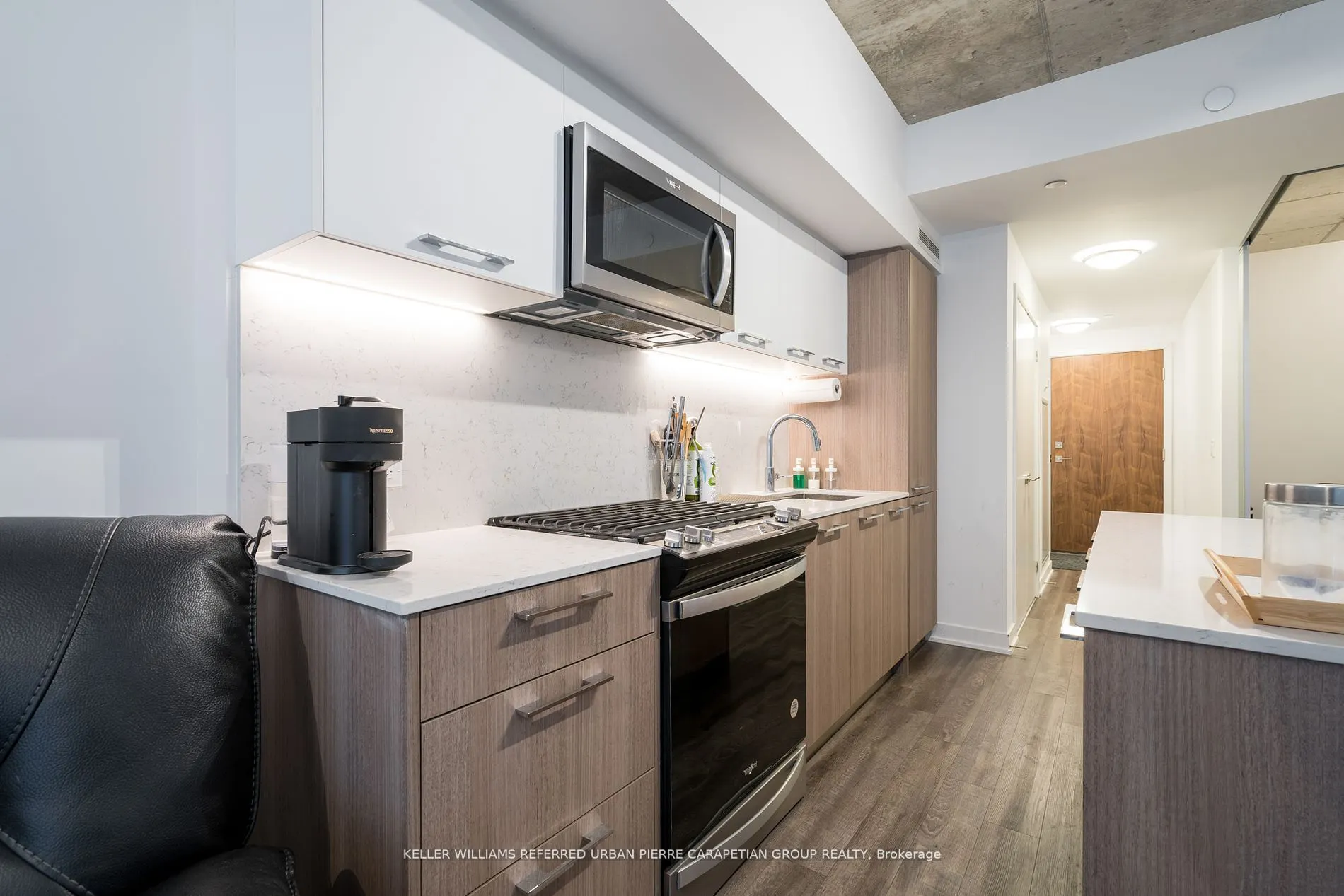 665 Queen St E, #213
