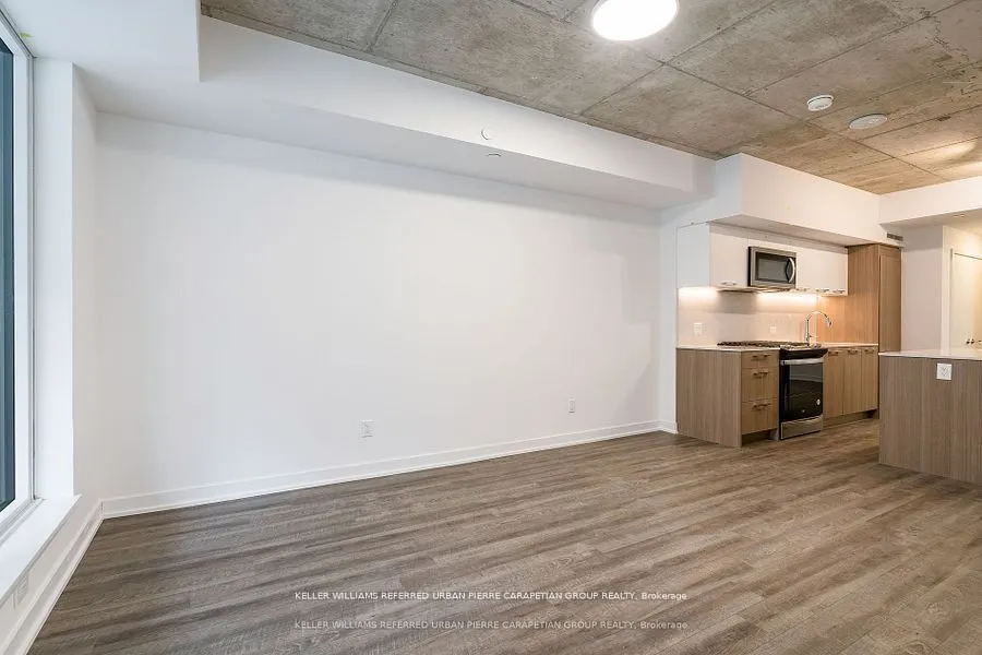 665 Queen St E, #213