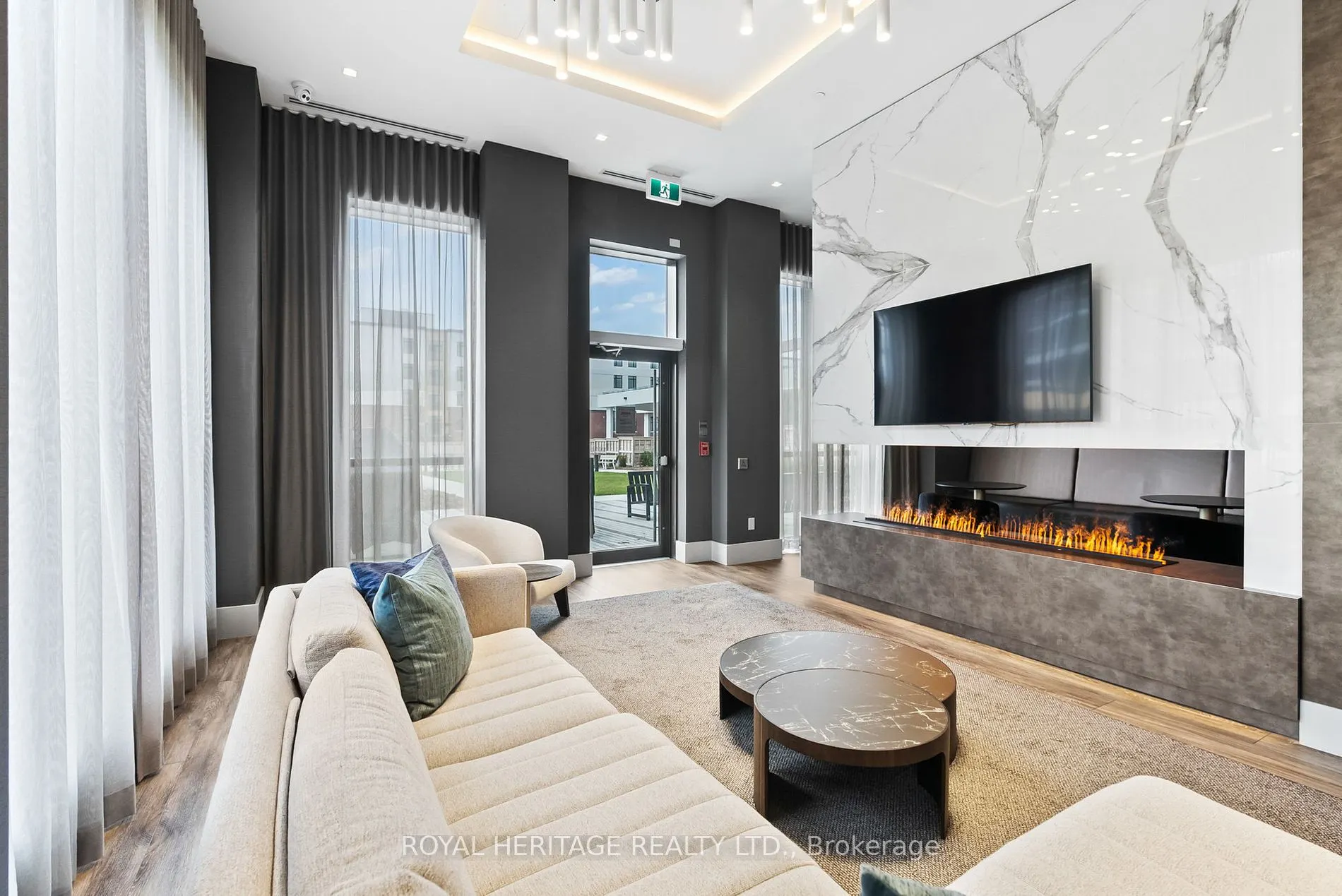 2550 Simcoe St N, #2509