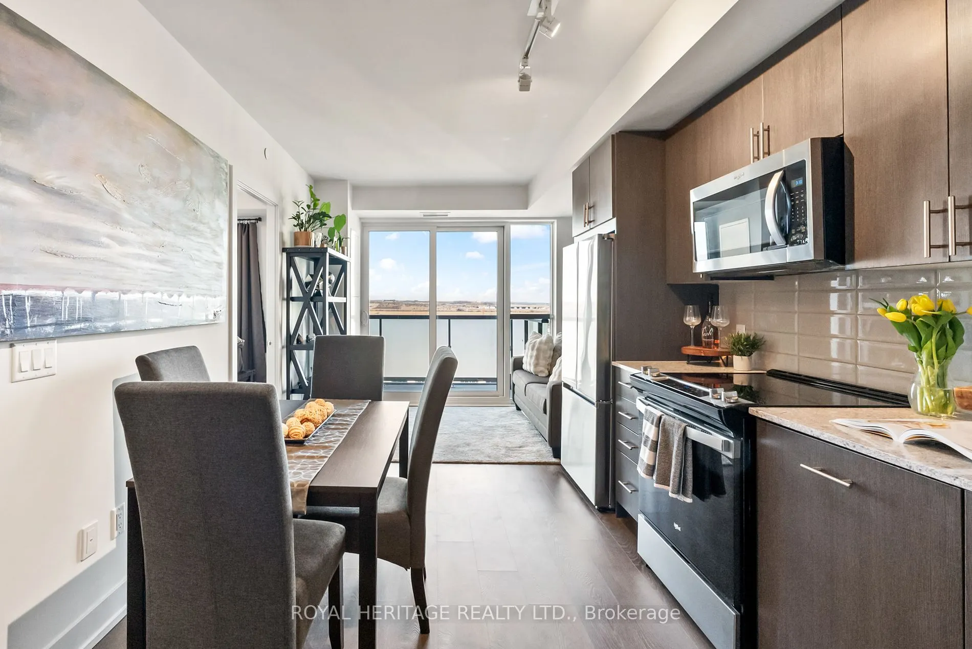 2550 Simcoe St N, #2509