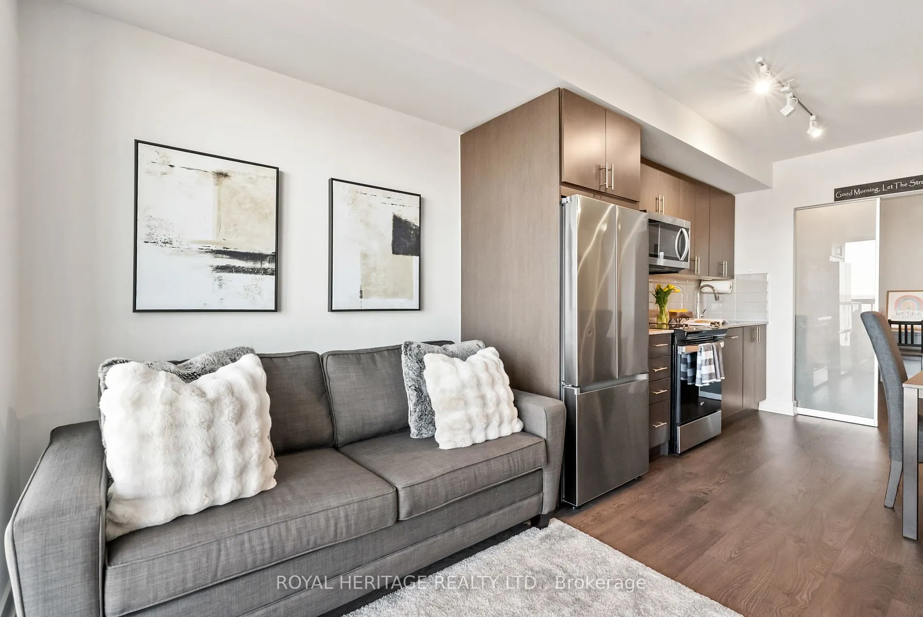 2550 Simcoe St N, #2509