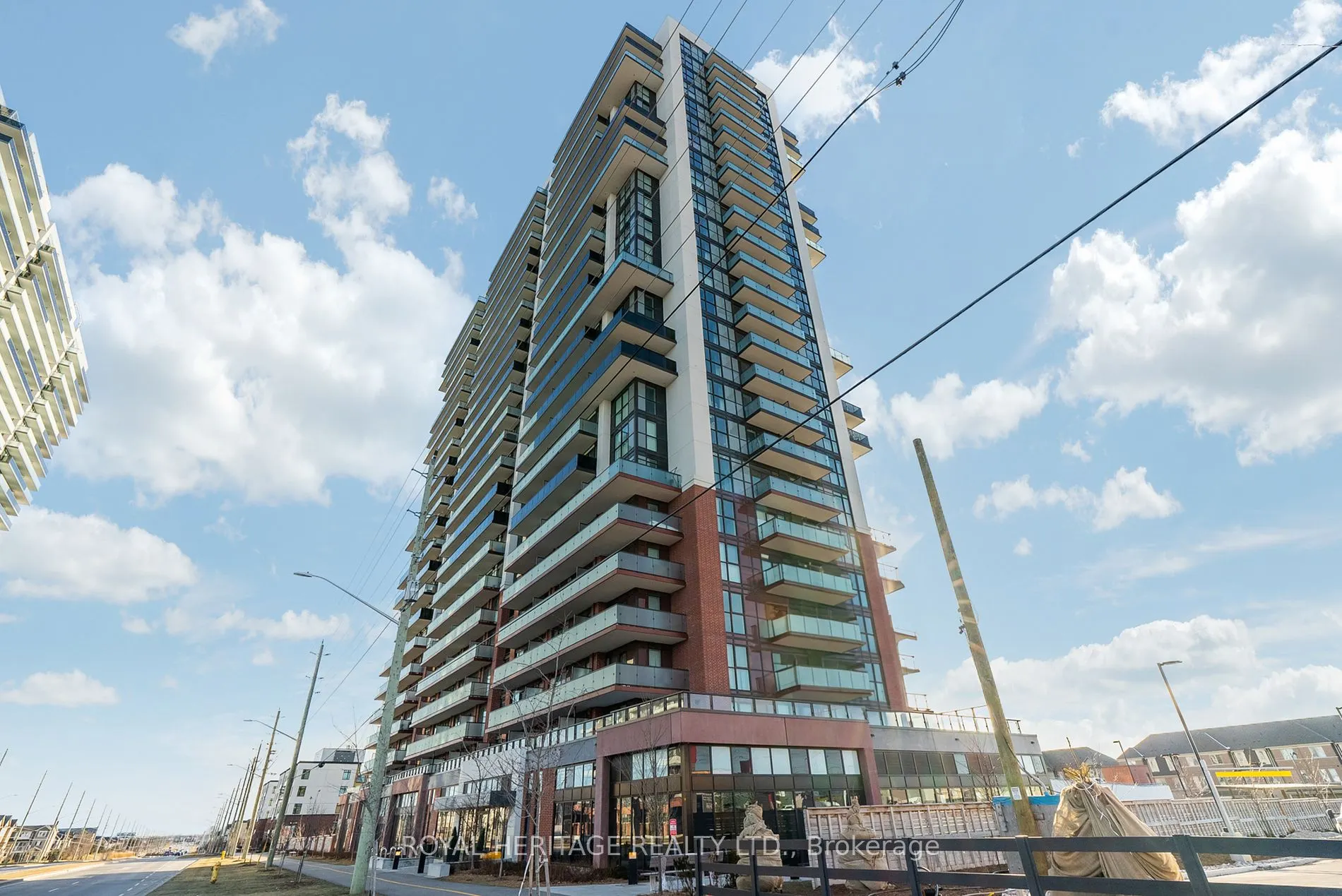 2550 Simcoe St N, #2509