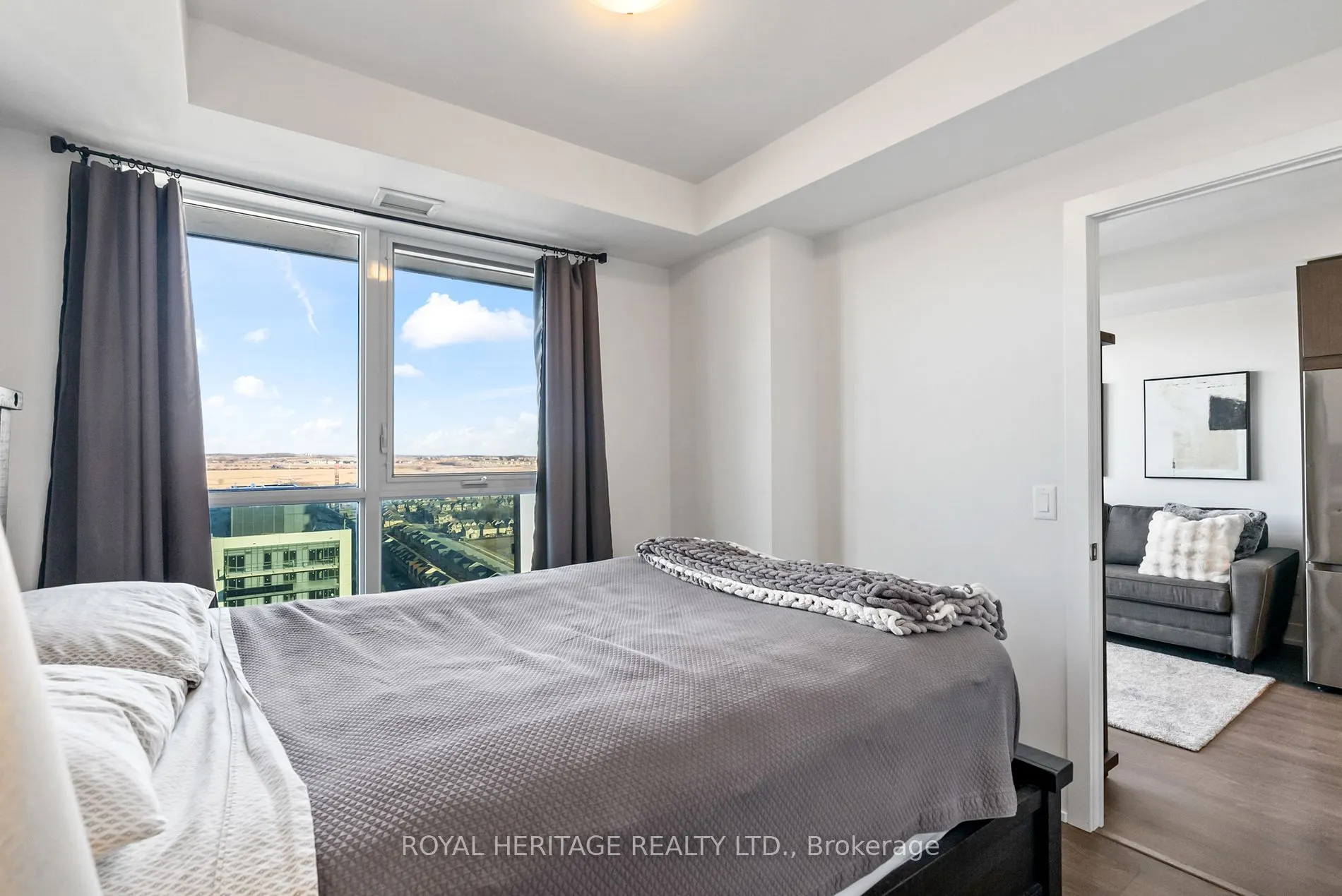 2550 Simcoe St N, #2509
