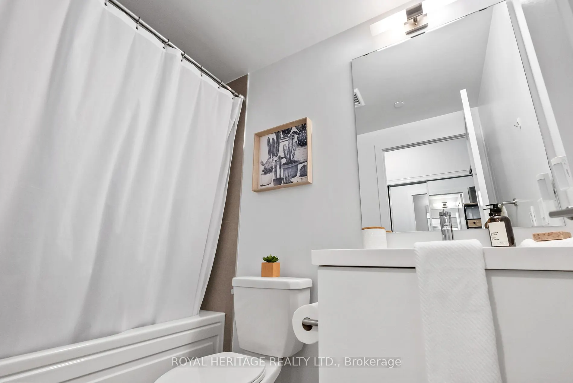 2550 Simcoe St N, #2509