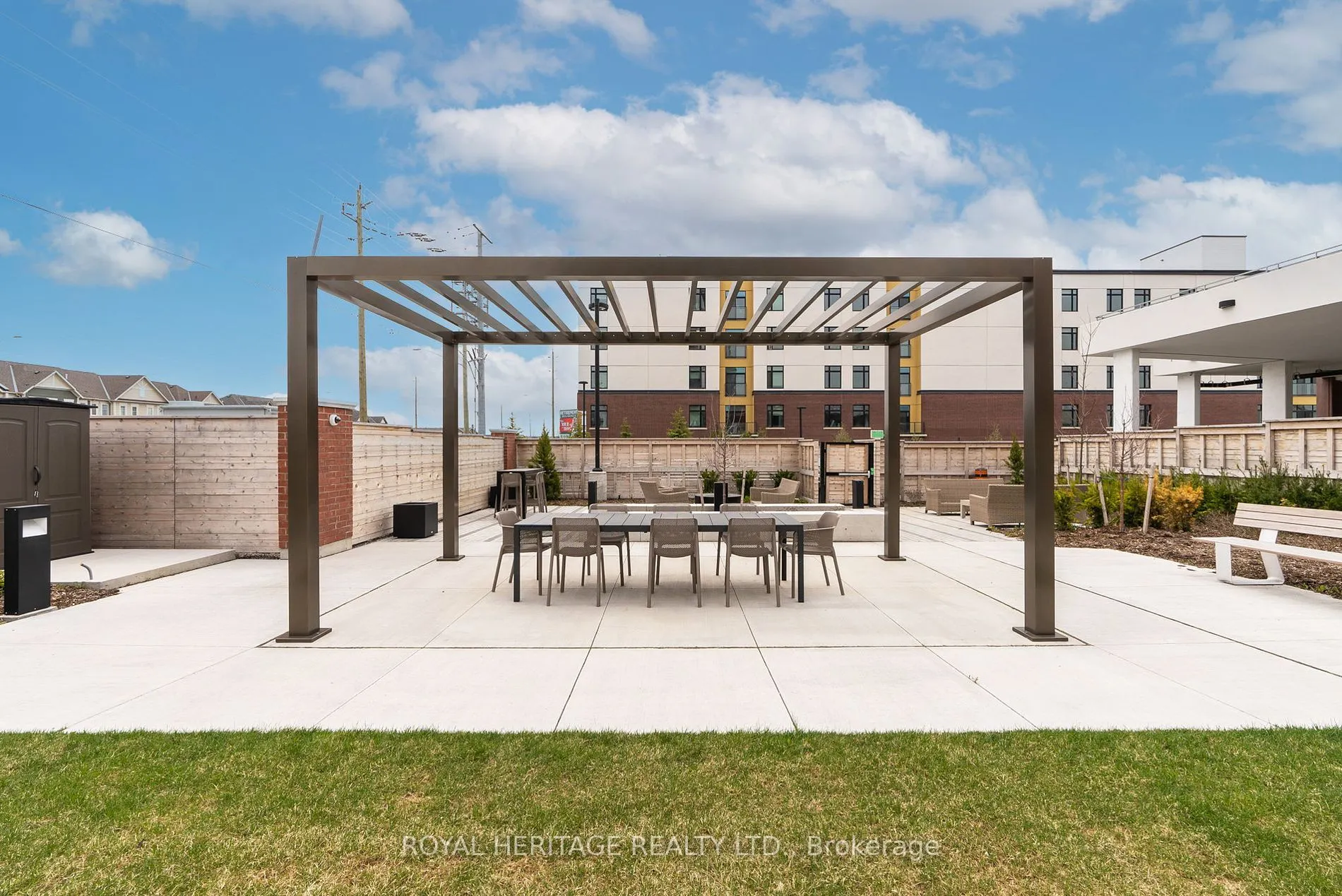 2550 Simcoe St N, #2509
