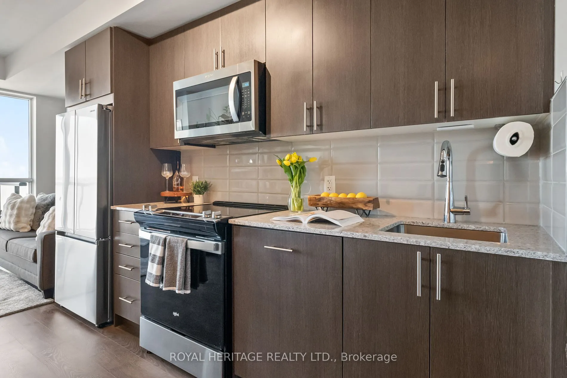 2550 Simcoe St N, #2509
