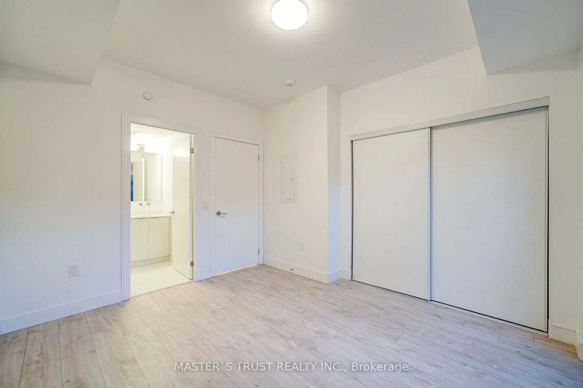 176 Clonmore Dr, #20