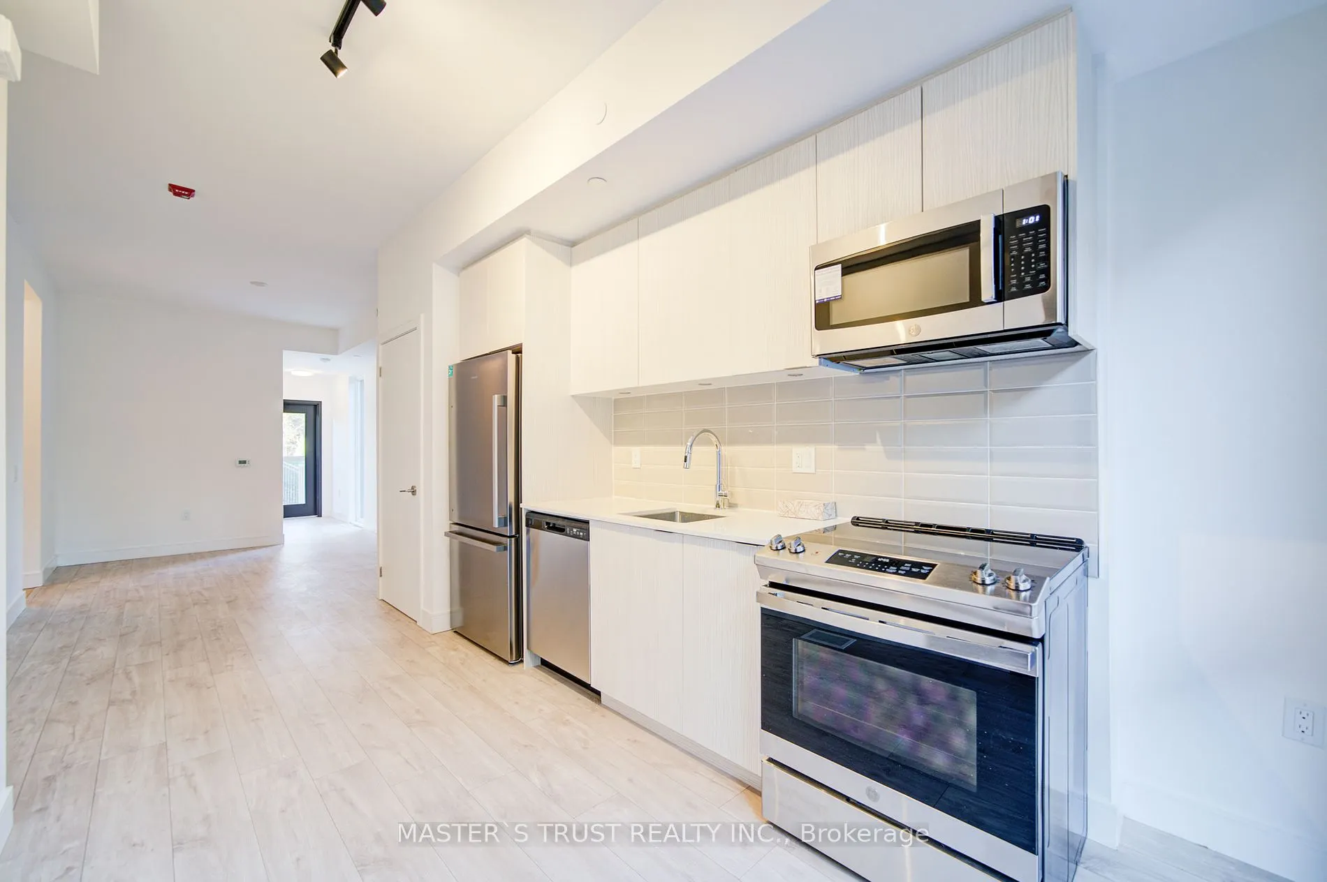 176 Clonmore Dr, #20