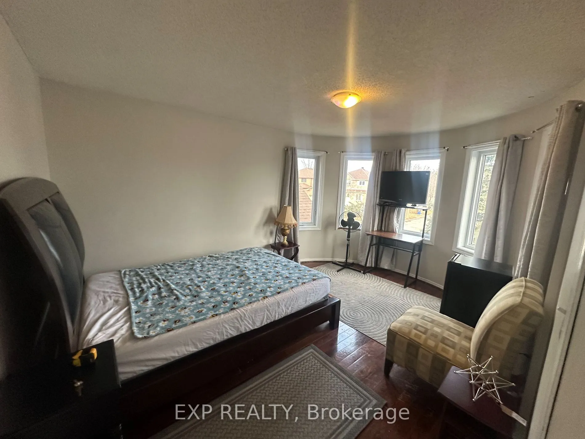 2372 Wildwood Cres