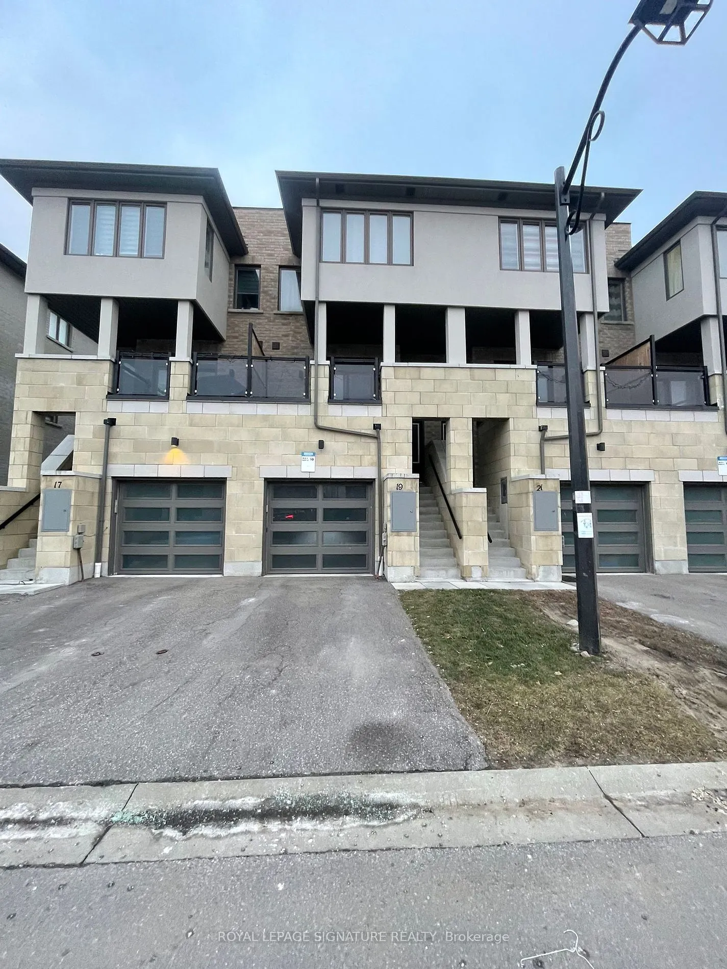 19 Donald Fleming Way