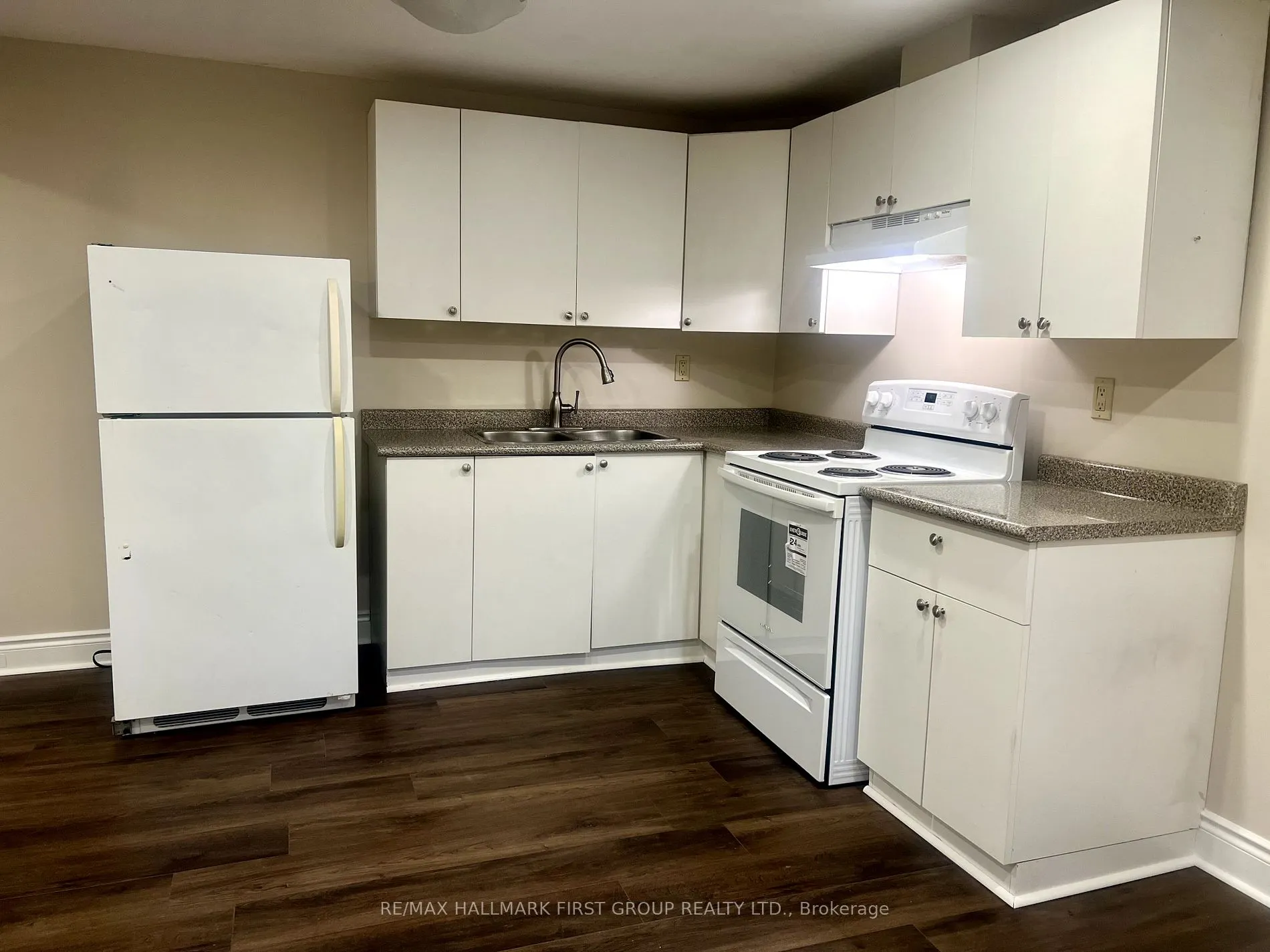 14 Griffiths Dr
