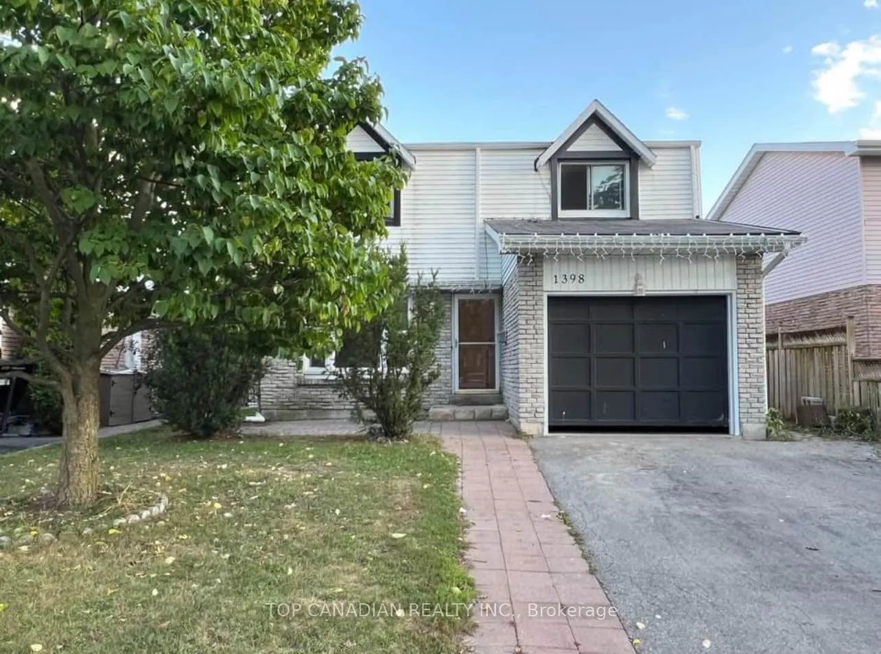1398 Tampa Cres
