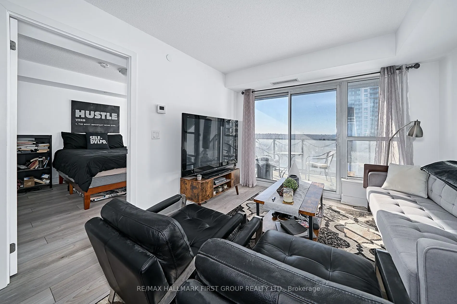 1255 Bayly St, #608