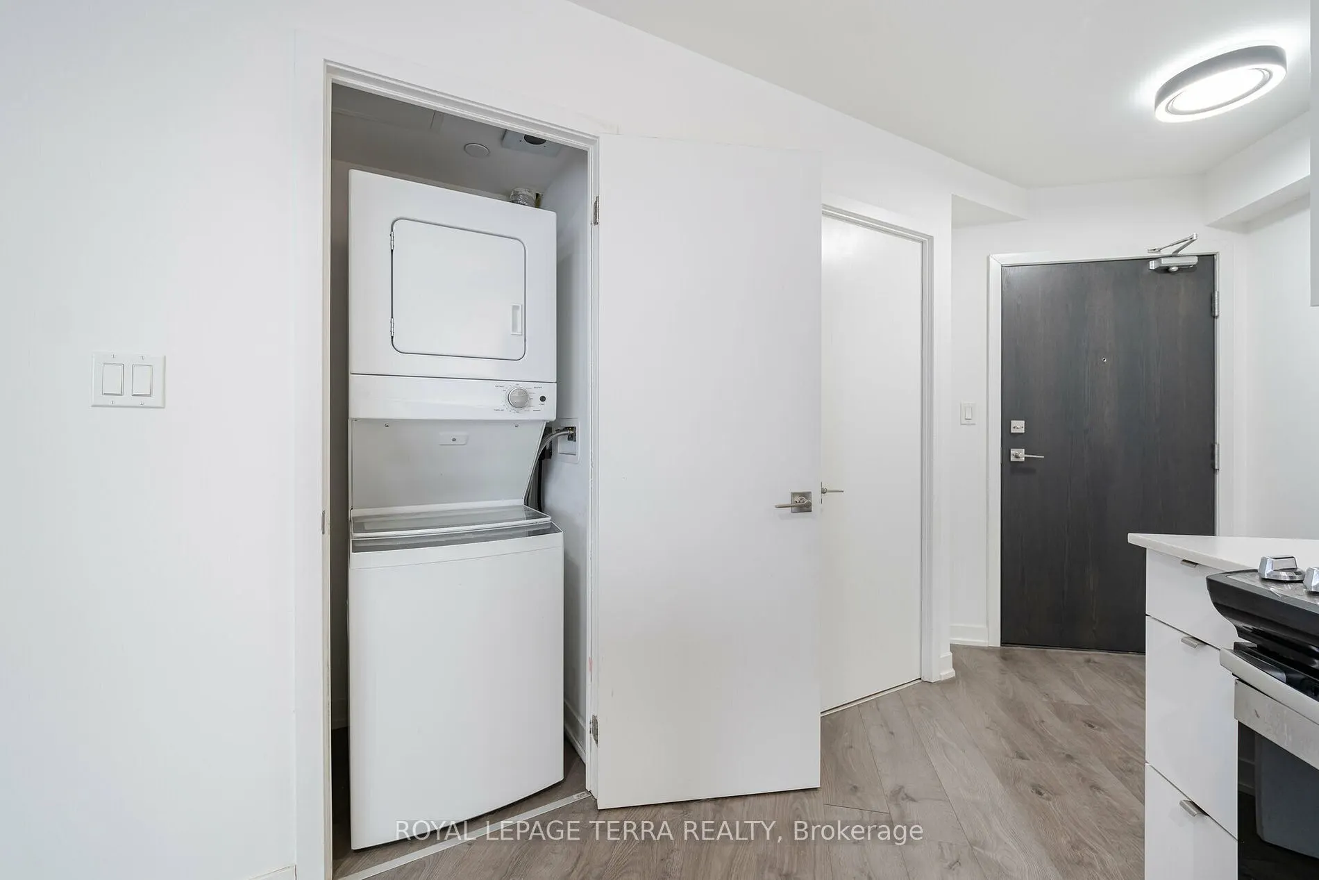1401 O'connor Dr, #208