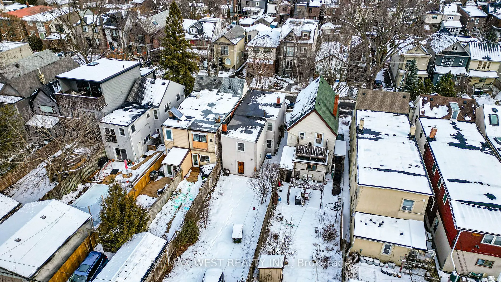 68 Hastings Ave