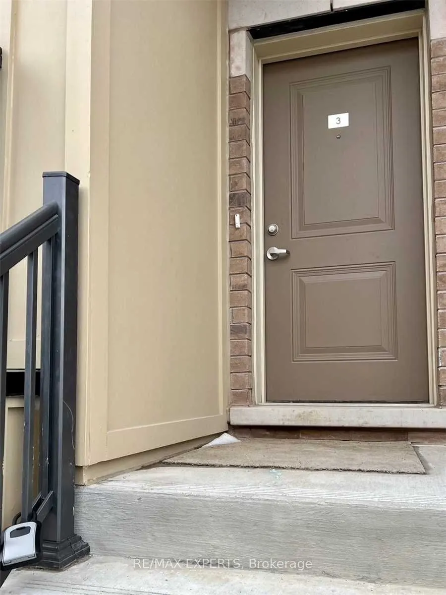 470 Beresford Path, #3