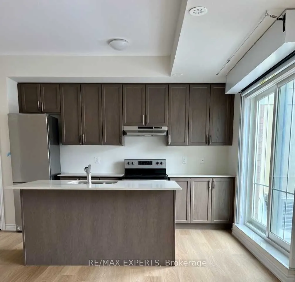 470 Beresford Path, #3