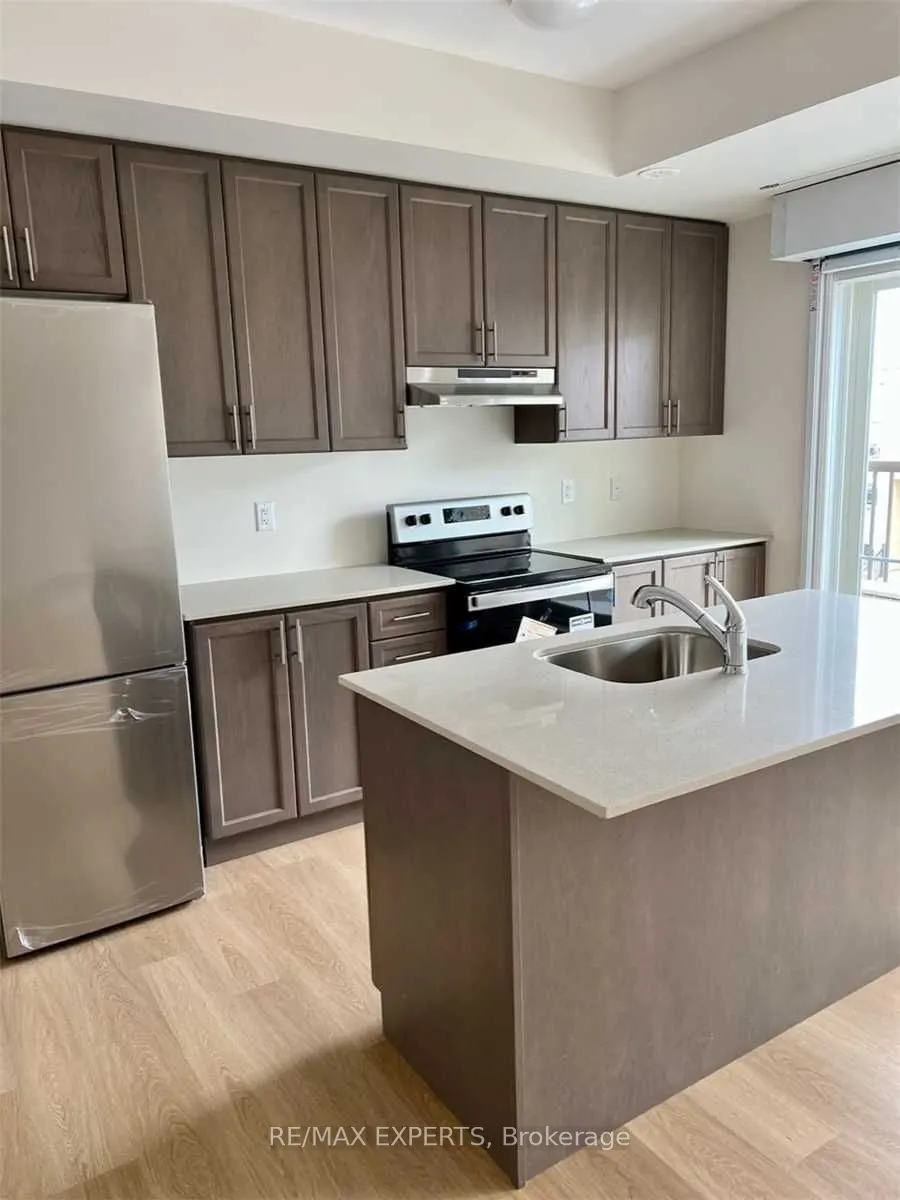 470 Beresford Path, #3