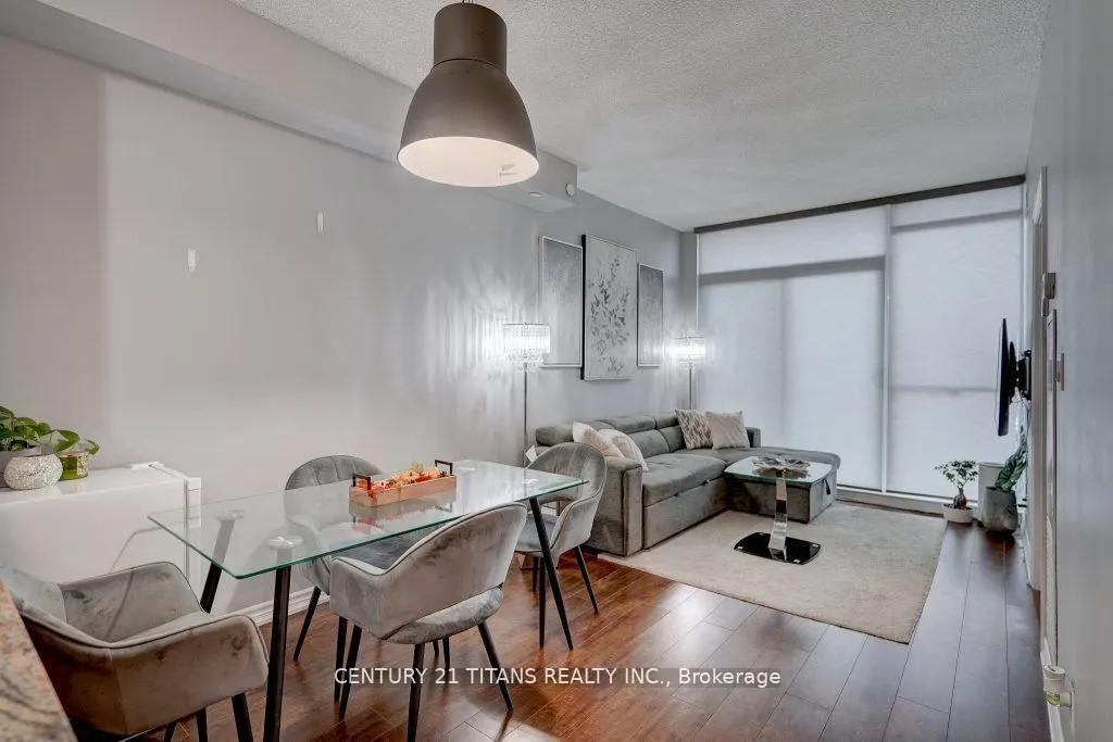1328 Birchmount Rd, #709