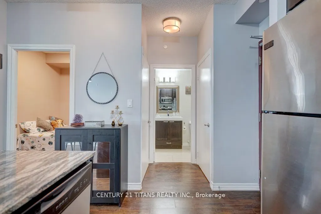 1328 Birchmount Rd, #709