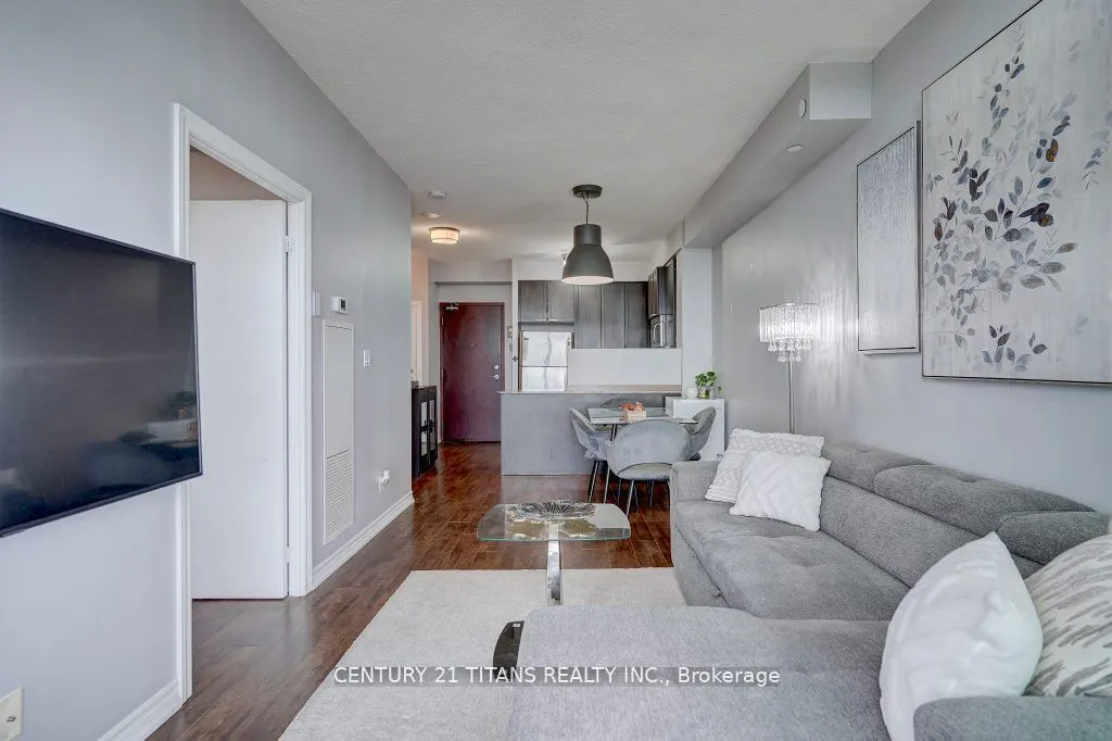 1328 Birchmount Rd, #709