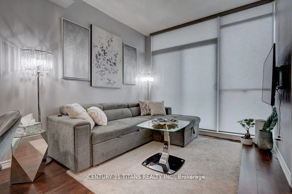 1328 Birchmount Rd, #709