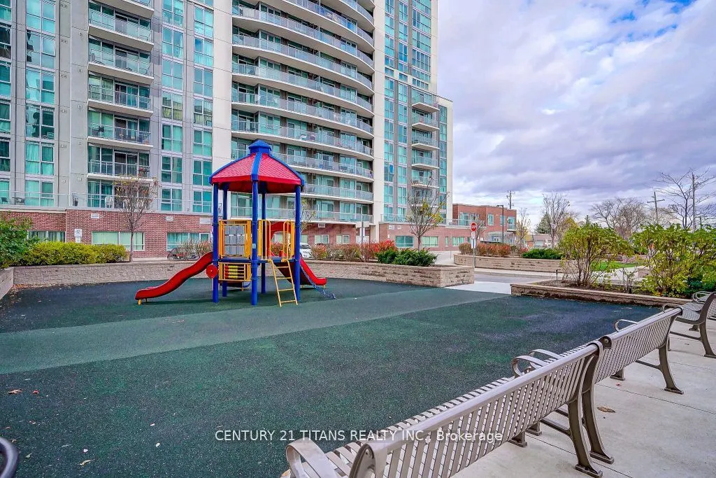 1328 Birchmount Rd, #709