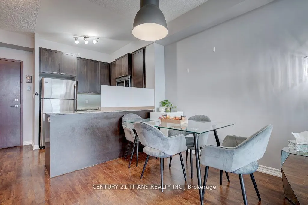 1328 Birchmount Rd, #709