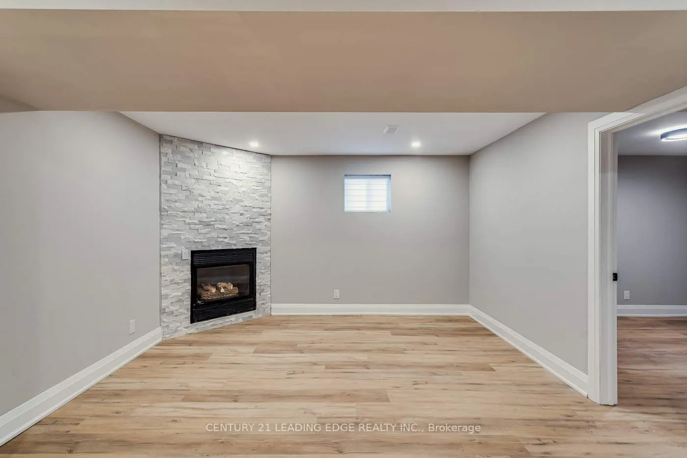 1371 Rougemount Dr