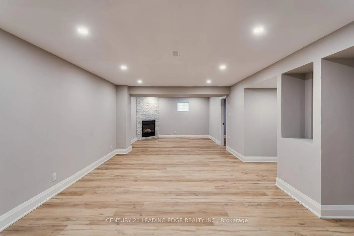1371 Rougemount Dr