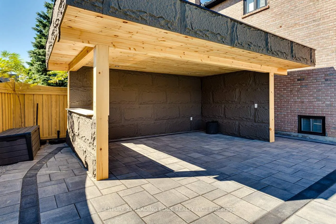 1371 Rougemount Dr