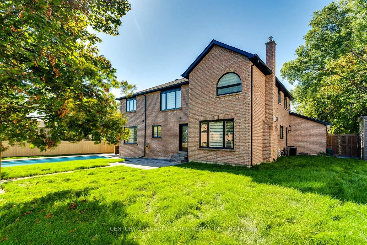 1371 Rougemount Dr
