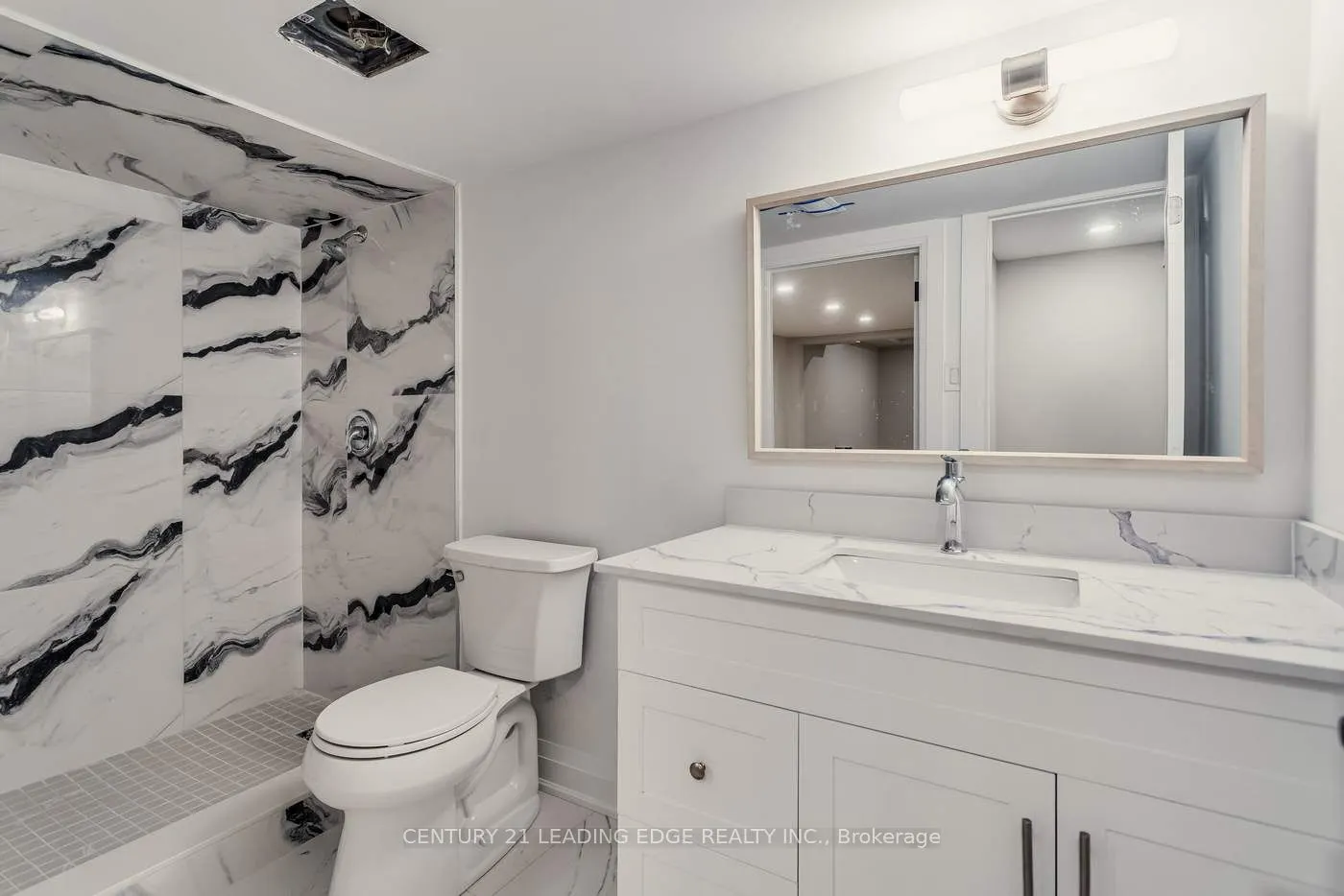 1371 Rougemount Dr