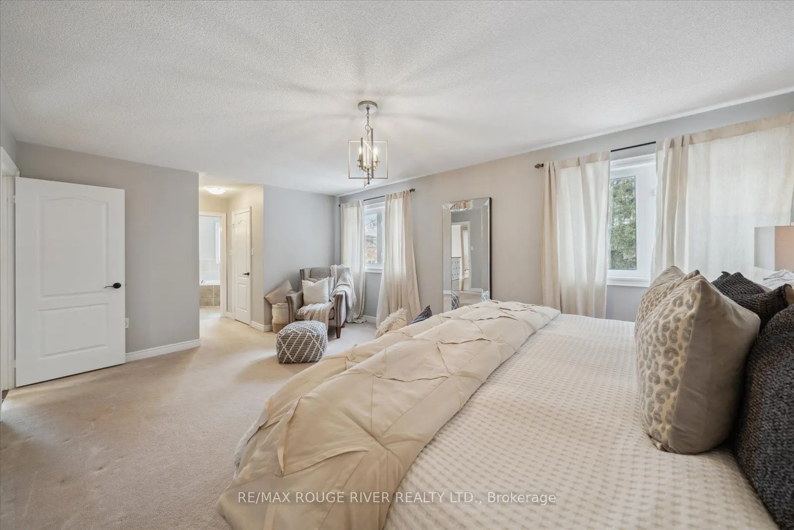 29 Neill Ave