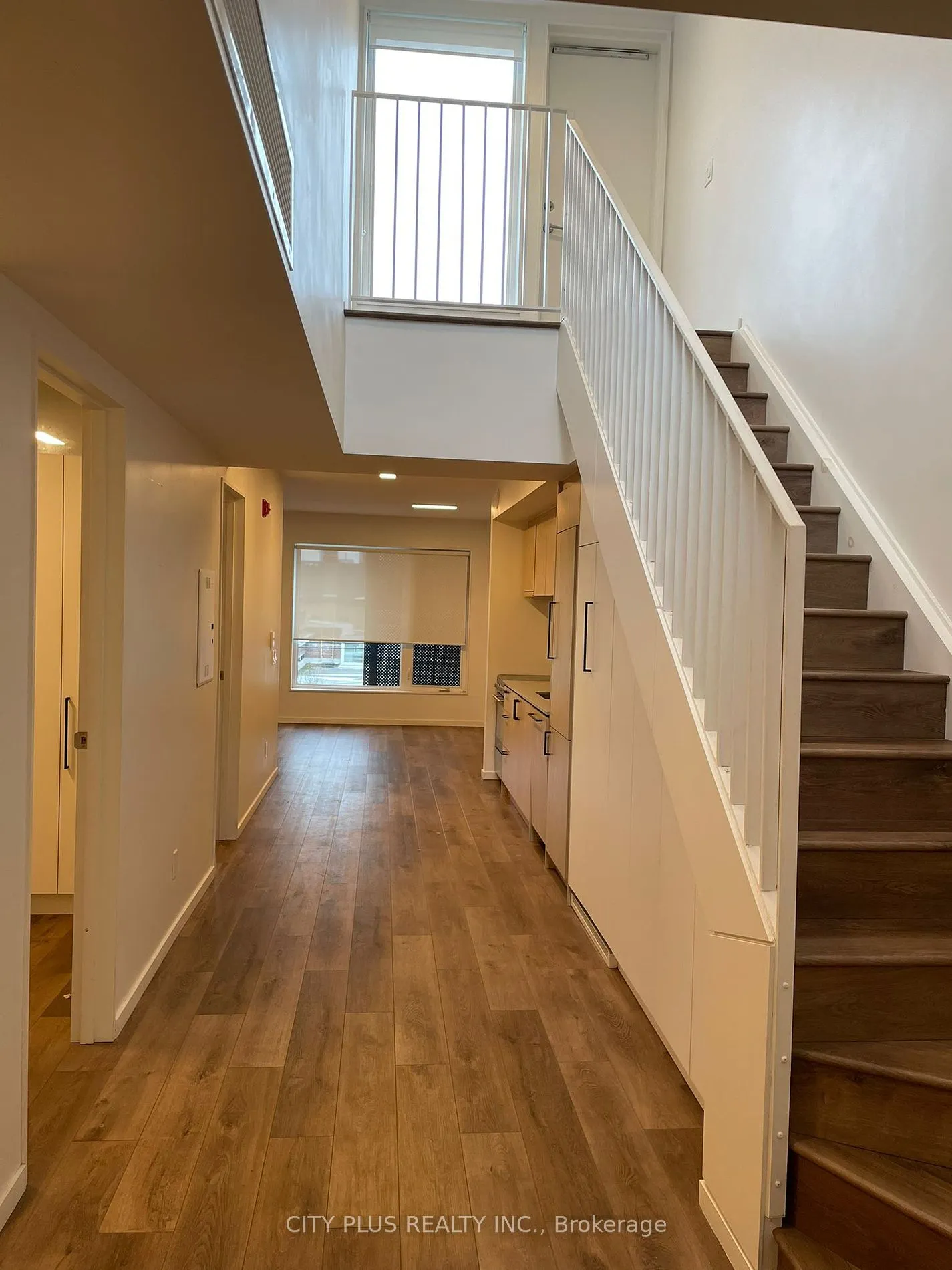 377 Broadview Ave, #301