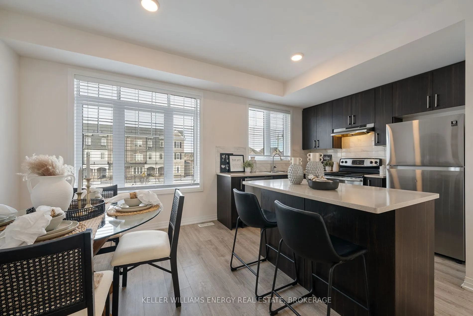 74 Ambereen Pl