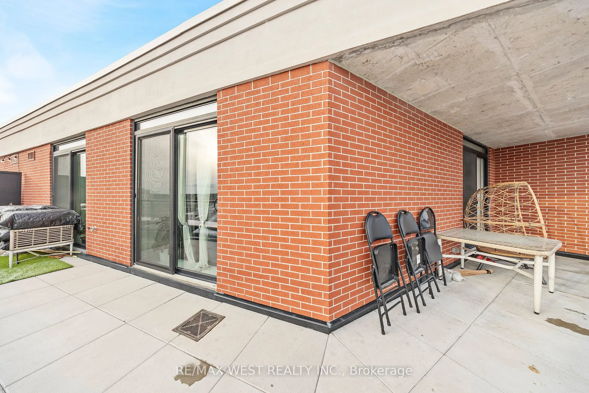 3655 Kingston Road, #901