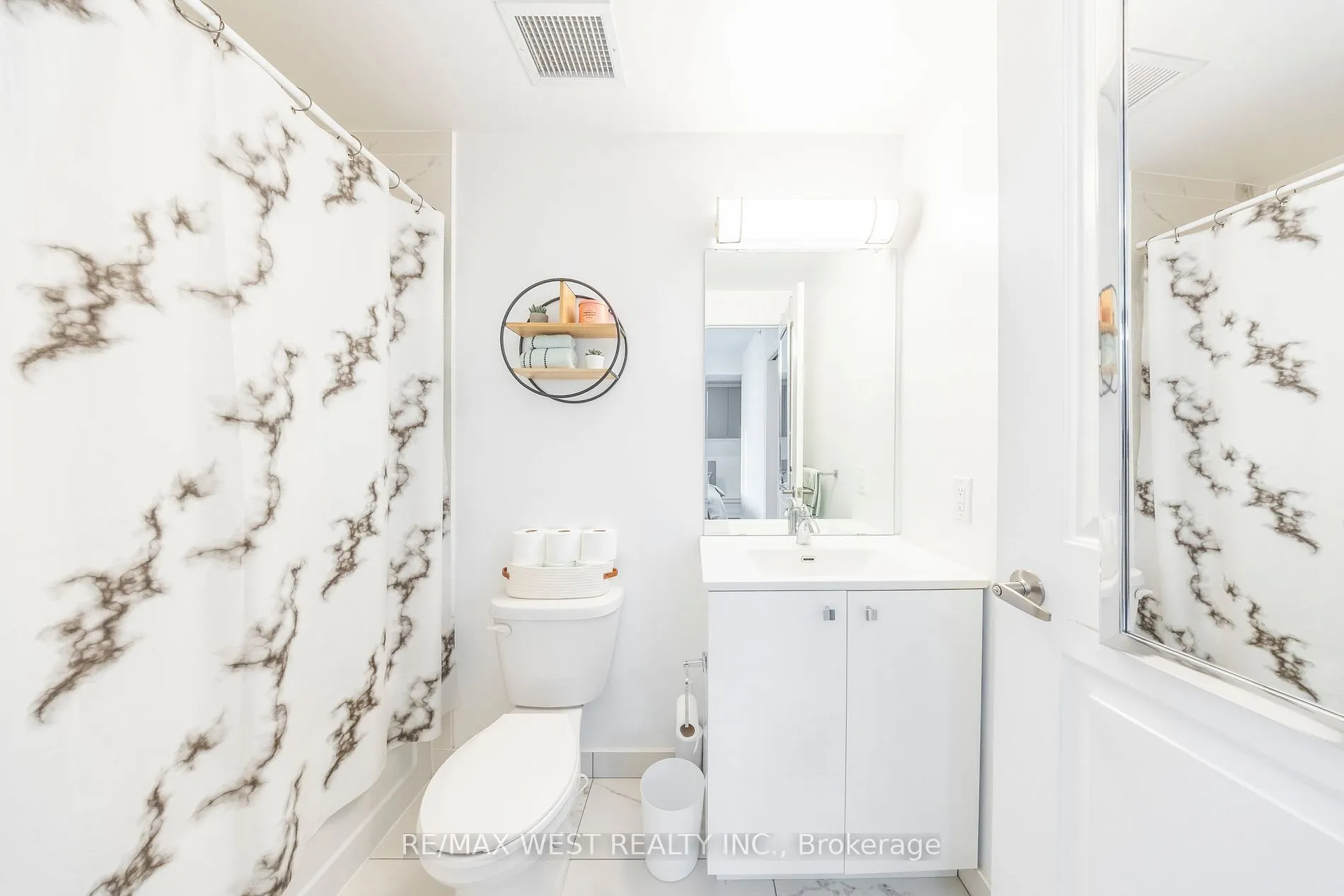 3655 Kingston Road, #901