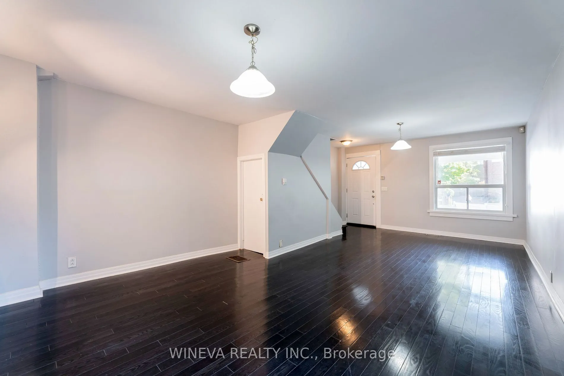 106 Willow Ave