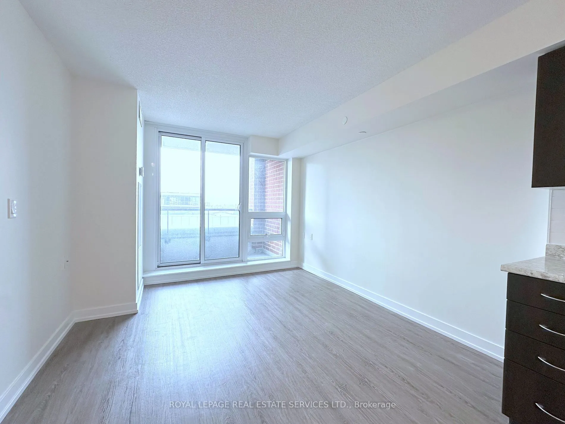 420 Harwood Ave, #709