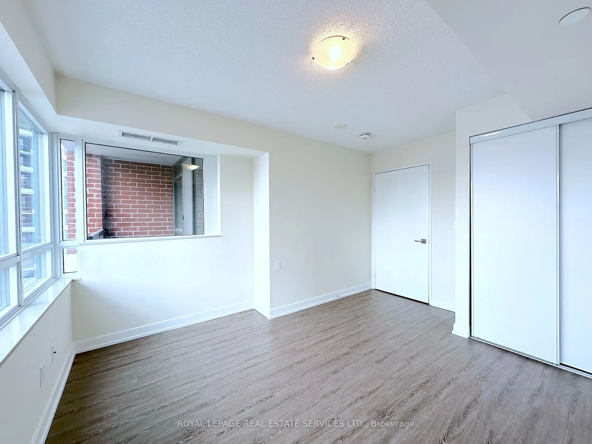 420 Harwood Ave, #709