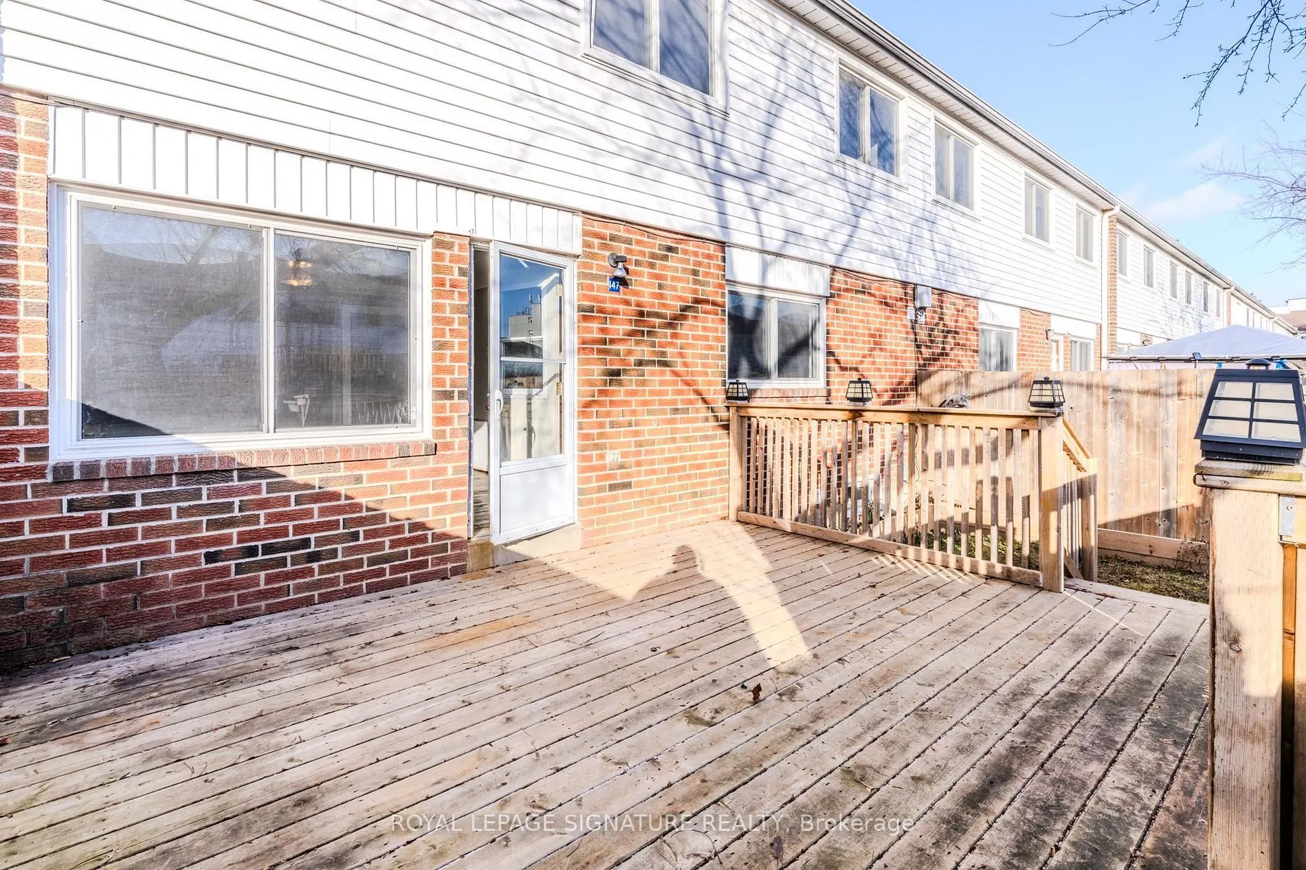 1010 Glen St, #147