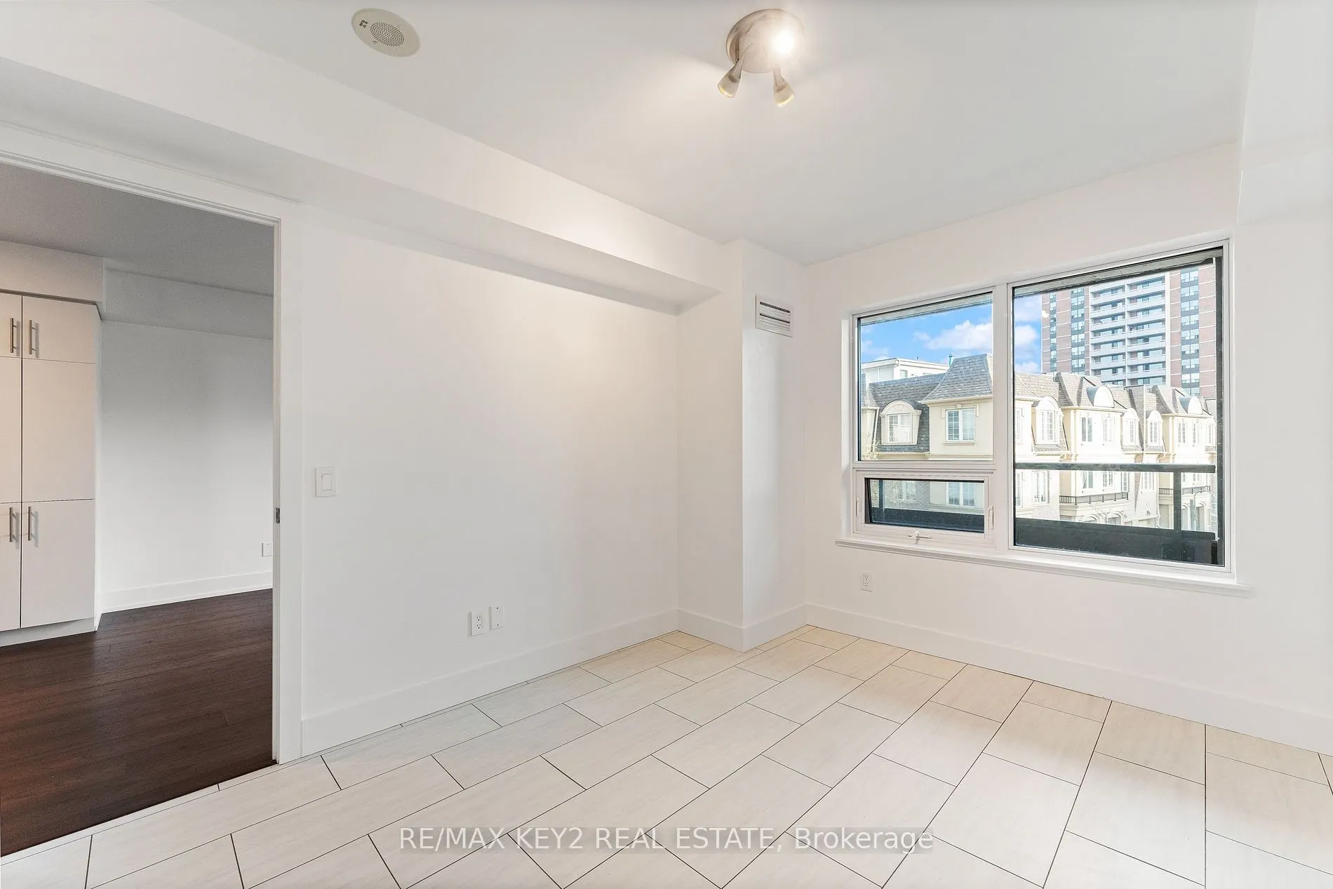 1215 Bayly St, #205