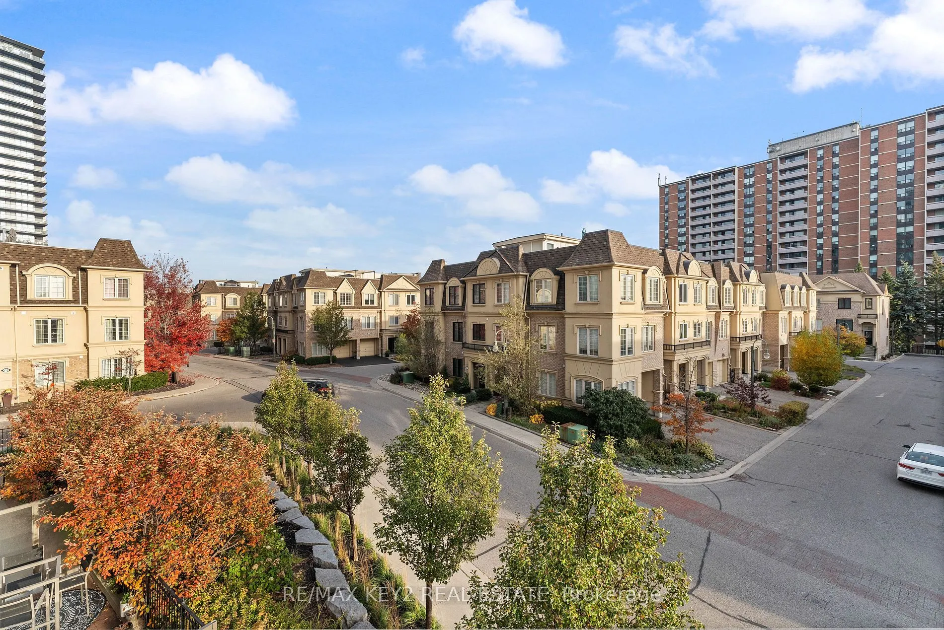 1215 Bayly St, #205