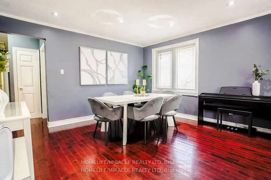 82 Sedgemount Dr
