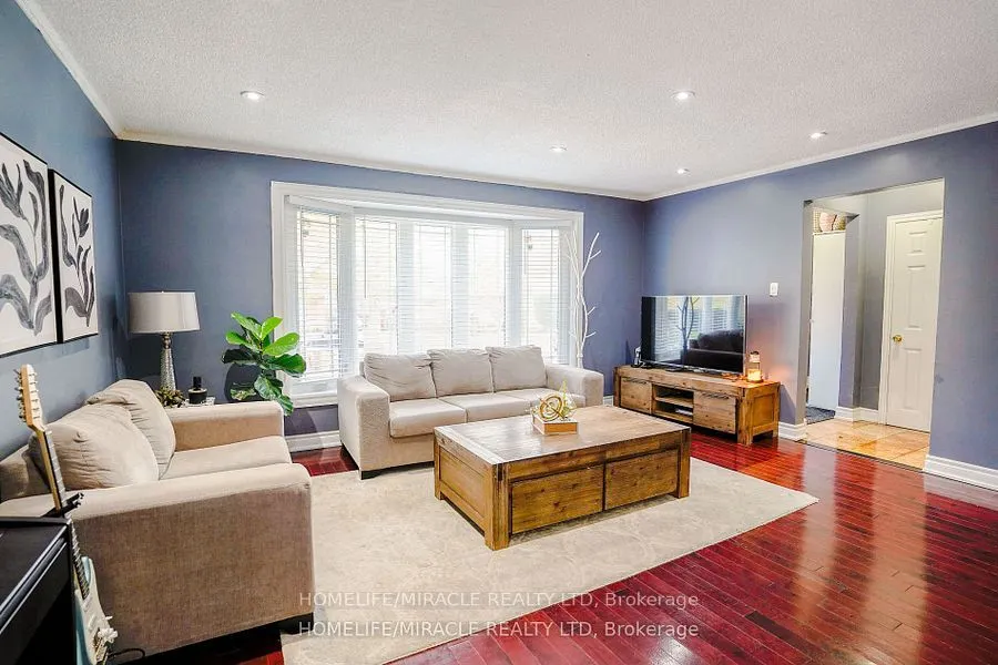 82 Sedgemount Dr