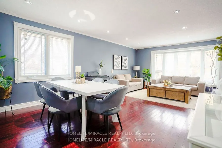 82 Sedgemount Dr