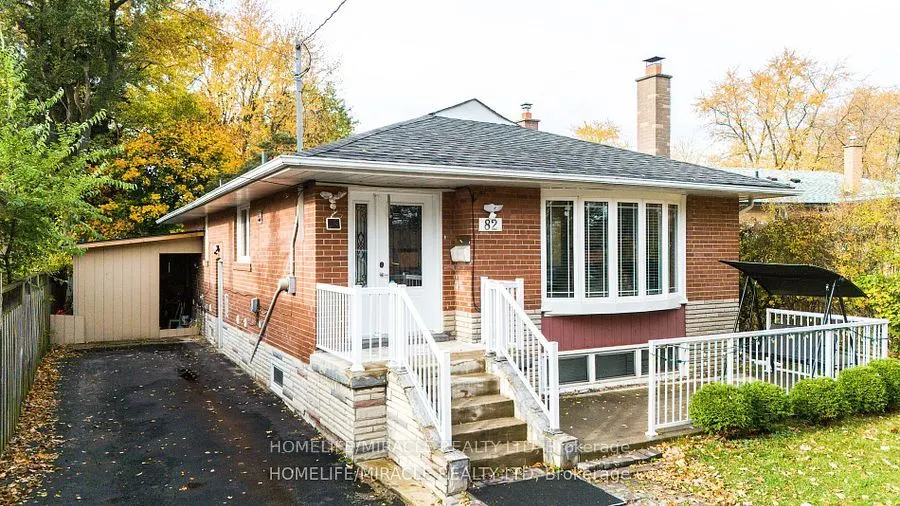 82 Sedgemount Dr