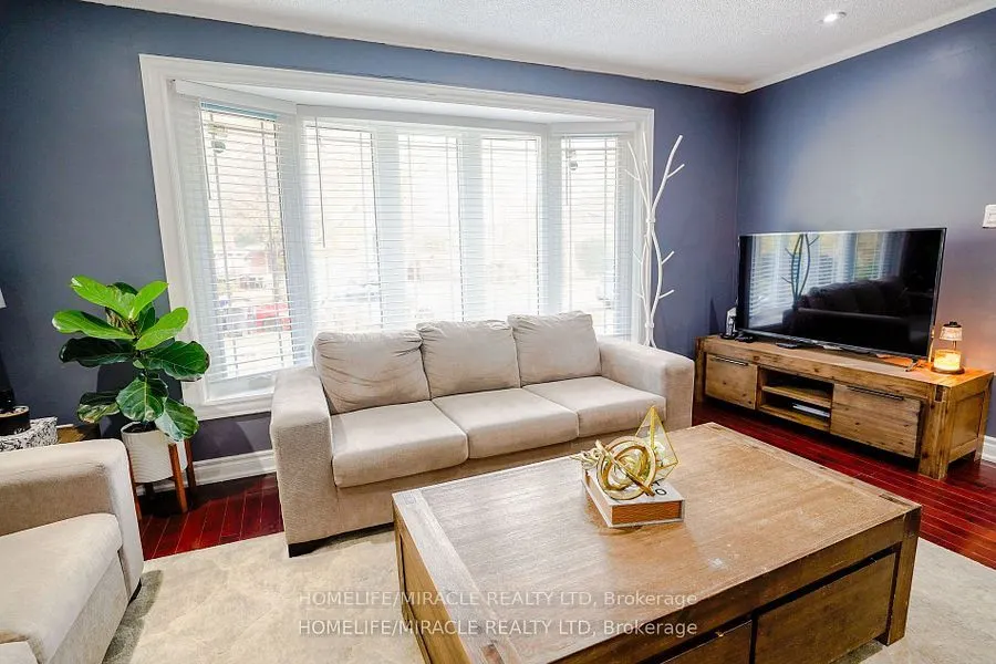 82 Sedgemount Dr